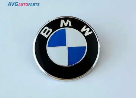 Эмблема BMW 82 мм на крышку багажника черно-синий с черной подложкой AVG 322118
